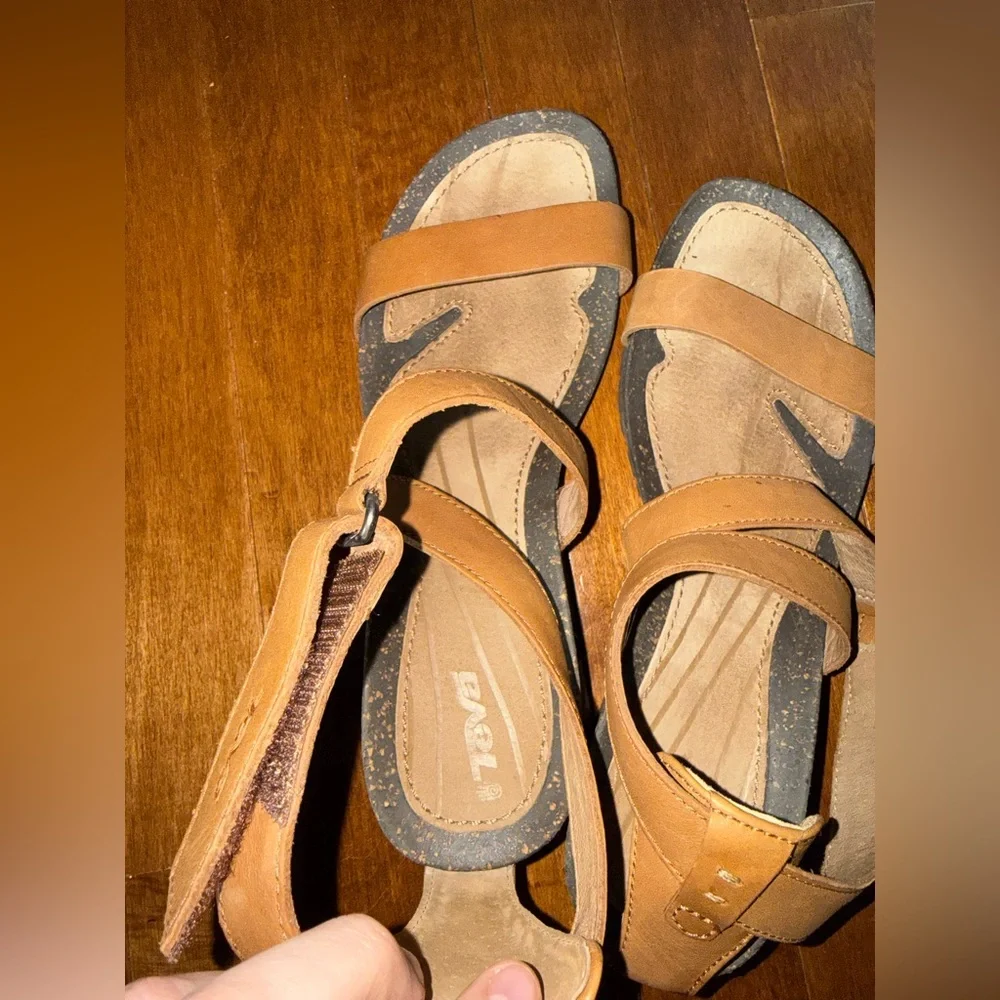 Teva Cabrillo Crossover Sandal - Picture 4 of 6